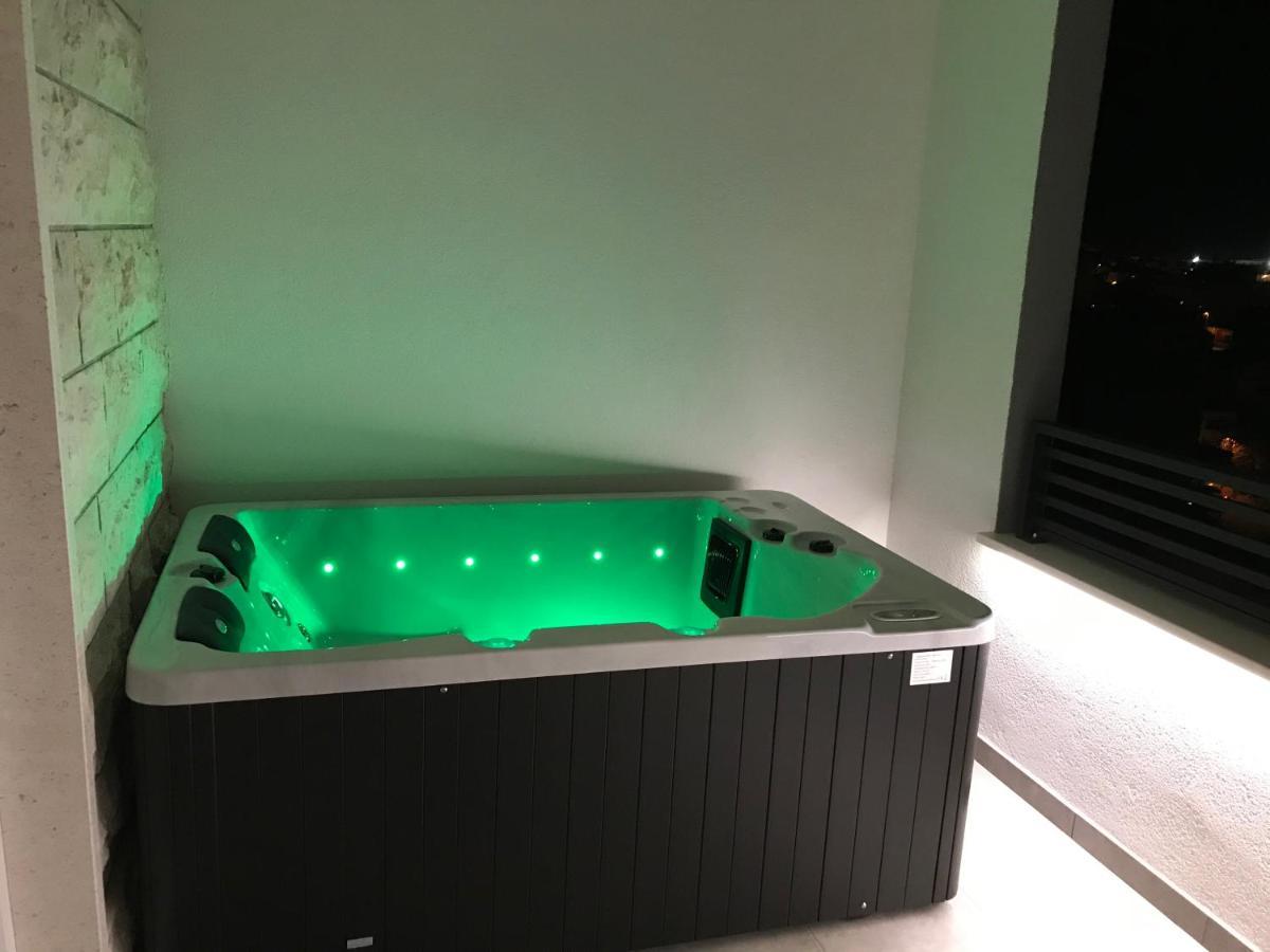Apartments Tonkita With Jacuzzi マカルスカ エクステリア 写真