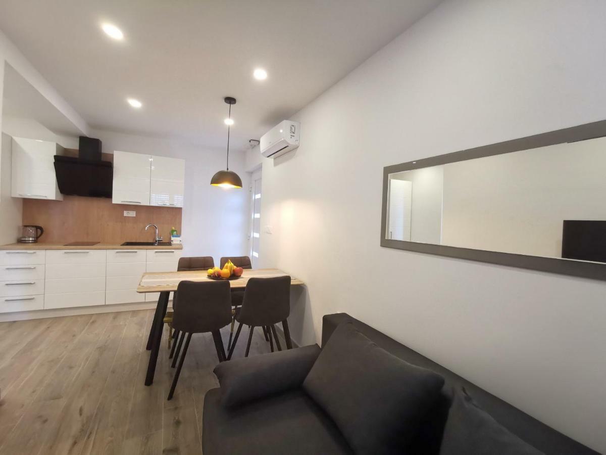 Apartments Tonkita With Jacuzzi マカルスカ エクステリア 写真